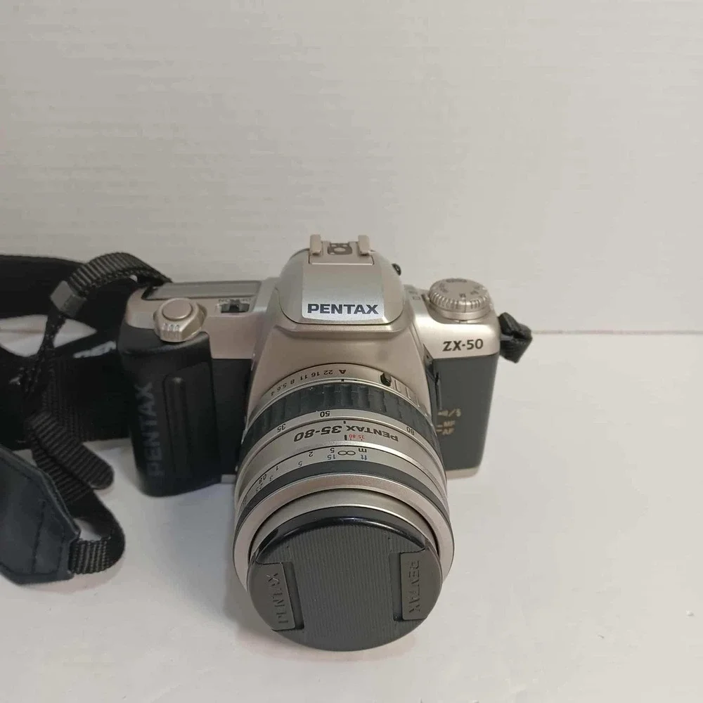Vintage Pentax ZX-50‎ 35mm SLR Film Camera with Pentax 35-80mm Lens *Untested*